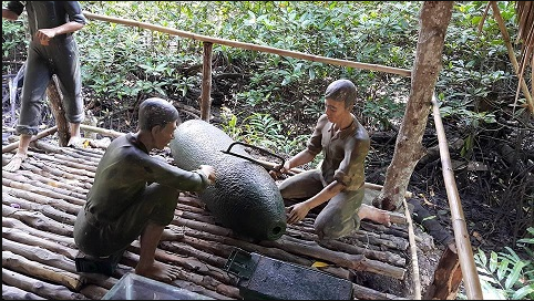 Đời sống gian khổ nhưng đầy sáng tạo